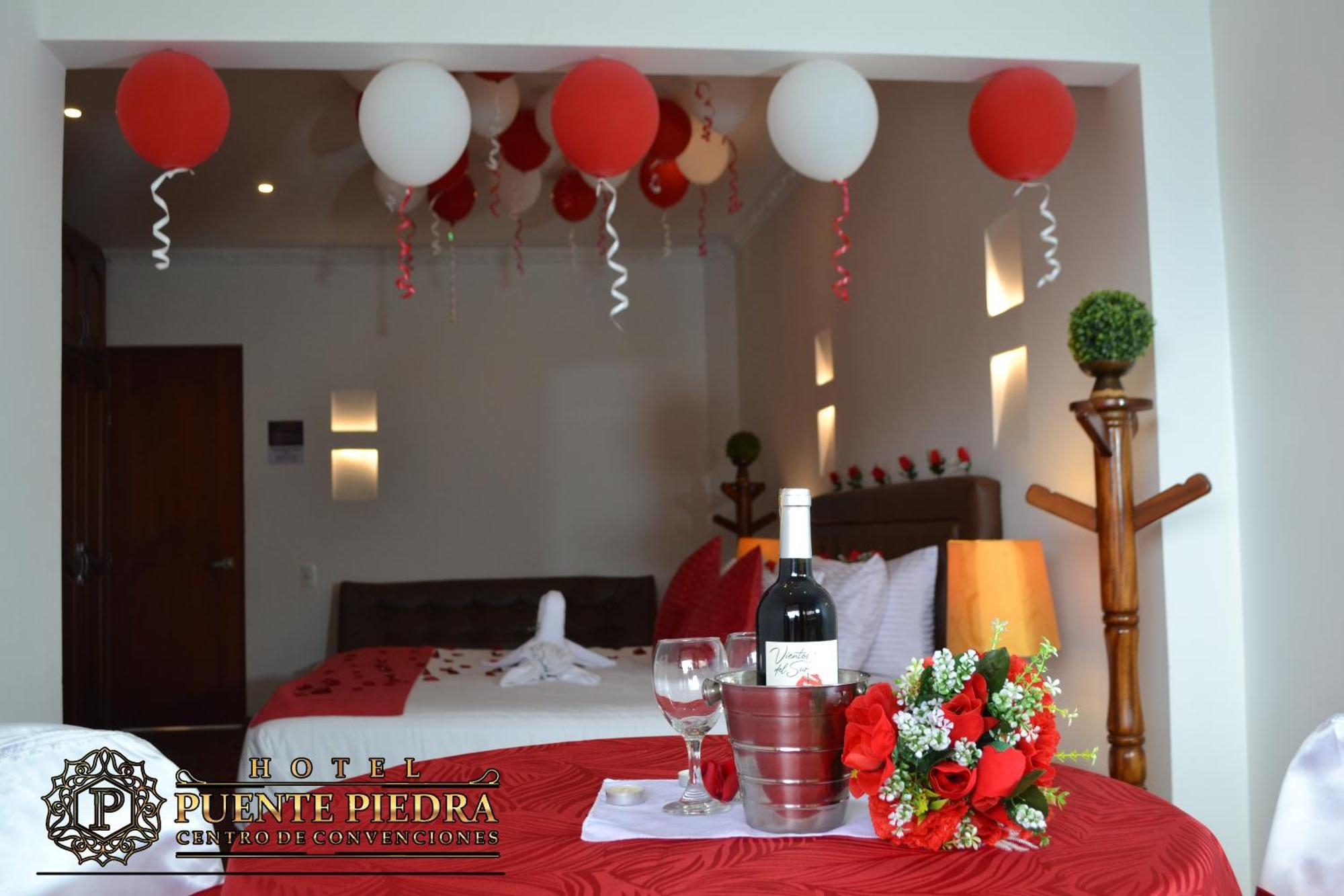 Hotel Puente Piedra บียาเดเลย์บา ภายนอก รูปภาพ